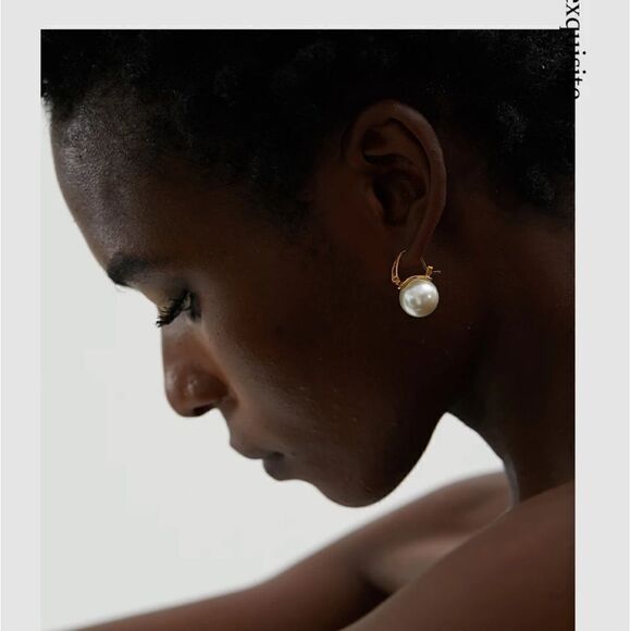 #36 New Unique Pearl Drop Huggie Earrings - Picture 4 of 14